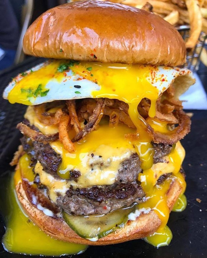10 Best Burgers In Chicago To Eat Before You Die