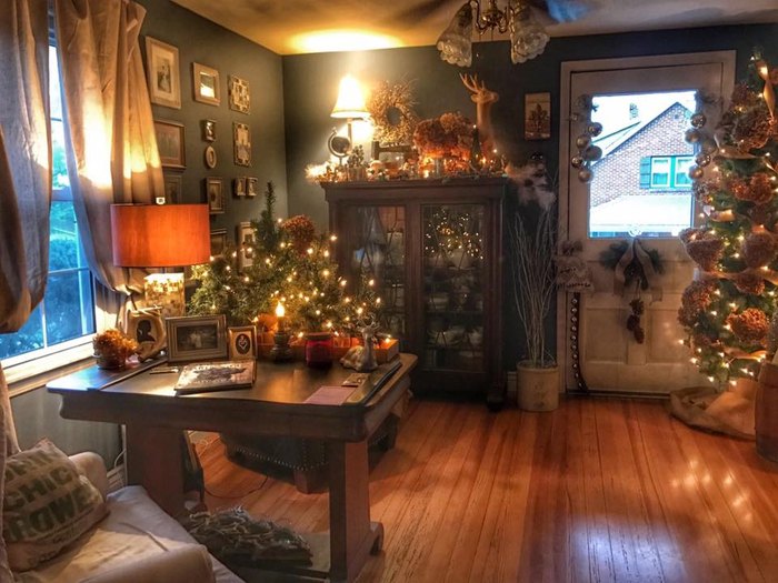 8 Holiday House Tours In Missouri That Will Put You In The Christmas Spirit