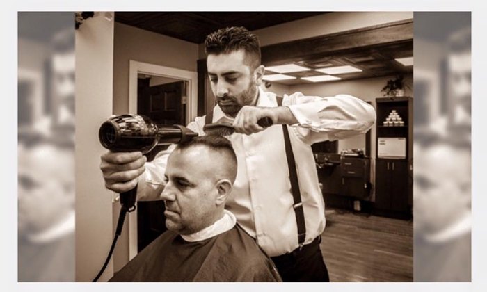 Quintana’s Barber & Dream Spa Hides Cleveland's Best Speakeasy