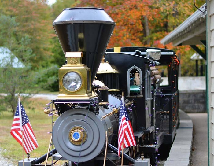 Take A Ride On The Heritage Park Train For A South Carolina Adventure