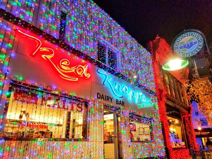 The Best Christmas Lights Near Detroit