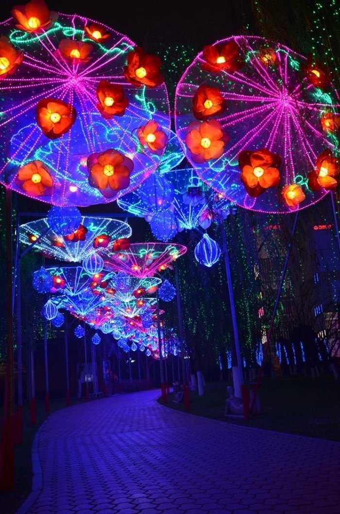 Lantern Light Festival Is A Gorgeous Holiday Festival In Oklahoma You ...