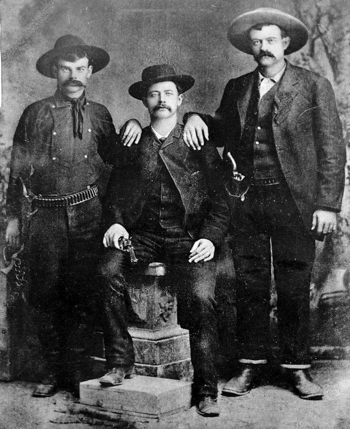 The 9 Most Infamous Outlaws To Ever Come Out Of Dallas - Fort Worth