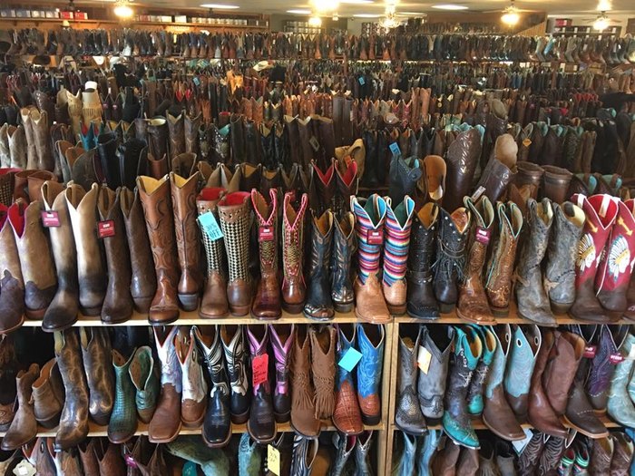 Cowboy hot sale boot warehouse