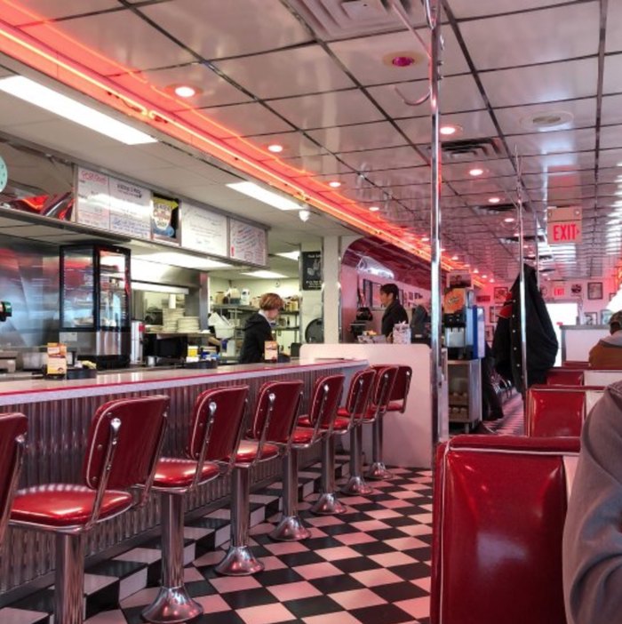 Kroll's Is The Best '50s-Themed Diner In North Dakota