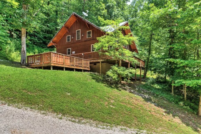 Hot Tub Hideaway In The Middle Of Nowhere In Kentucky