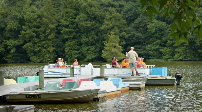 trap pond boat tour