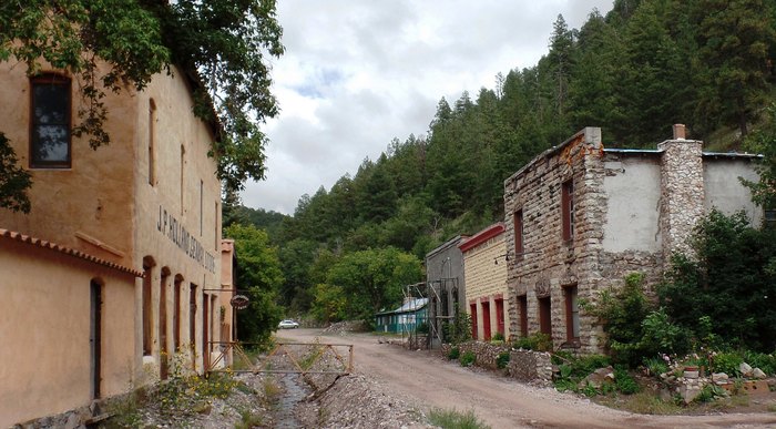 New Mexico ghost towns and their history