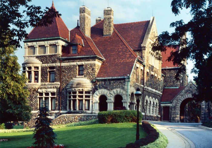 Tippecanoe Place Is An Amazing Castle Restaurant In Indiana