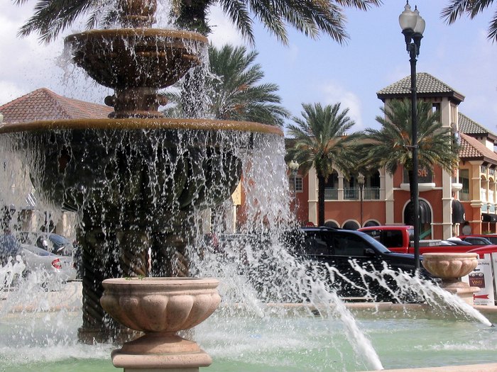 VIsit Orlando's Restaurant Row For A Variety Of Cuisine & Food