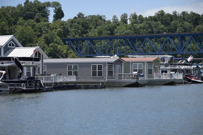 Floating Cabins Near Cincinnati: Visit Lee's Ford Resort Marina