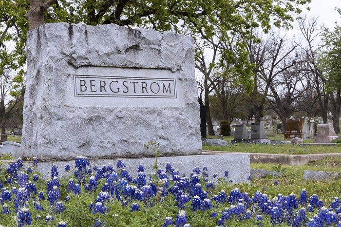 Oakwood Cemetery Is The Oldest Cemetery In Austin And It's Full Of History