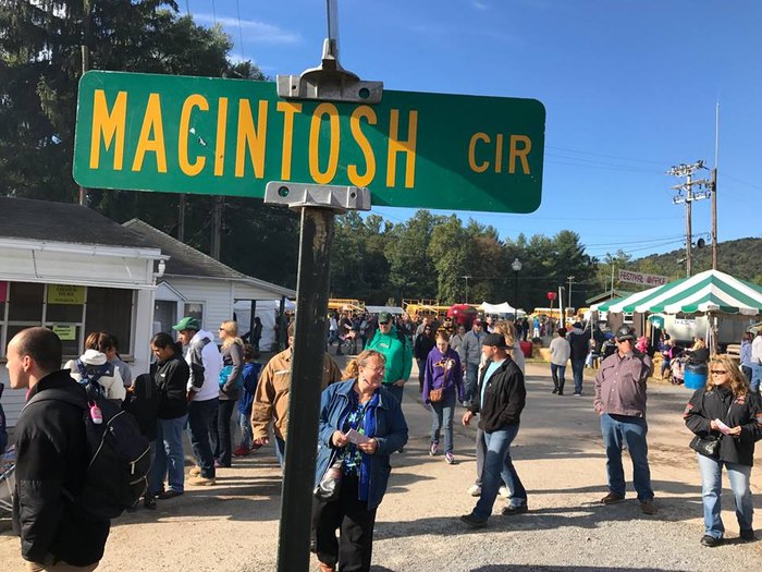 8 Charming Apple Festivals In Pennsylvania That Will Make Your Fall