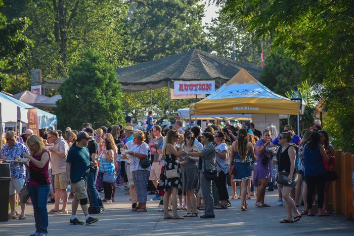 The Buffalo Zoo's Annual Fall Zoo Brew Is A Must-See