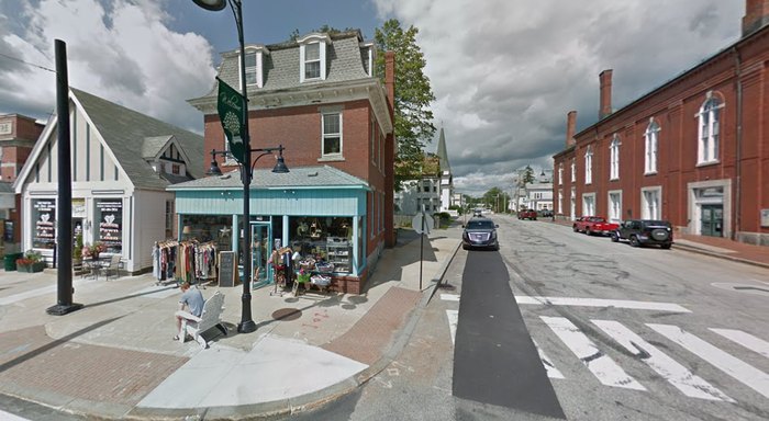 You'll Strike Gold At These 9 Must Visit Vintage Stores In Maine