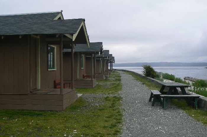 are dogs allowed at cama beach state park