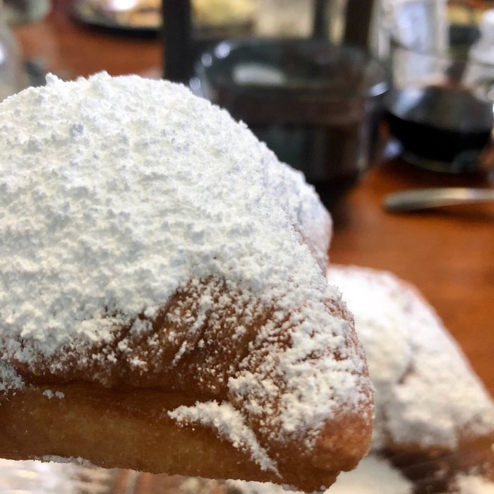 One Of The Most Unique Restaurants In Mississippi: Le Cafe Beignet
