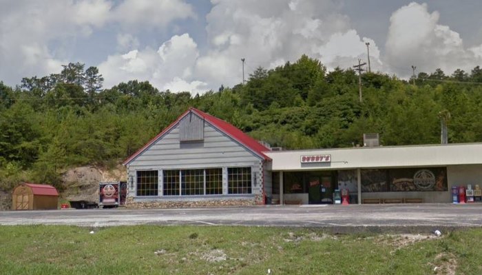 People Love The All-You-Can-Eat BBQ Buffet At Bubby's BBQ In Kentucky