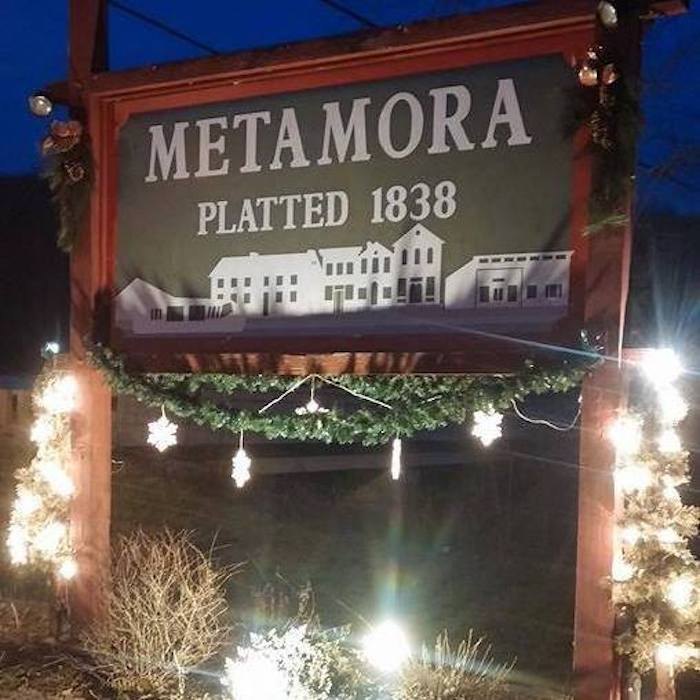 Metamora's Old Fashioned Christmas Walk Is A Wonderful Event Near