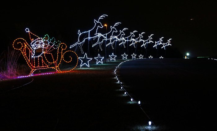 Bull Run Festival Is The Largest Drive-Thru Light Show In Virginia