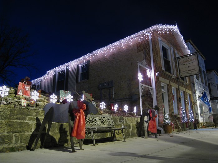 These 10 Winter Towns In Iowa Look Like They're A Hallmark Movie