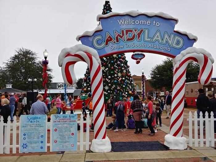 Andalusia Alabama Town That's A Christmas Wonderland Each Year