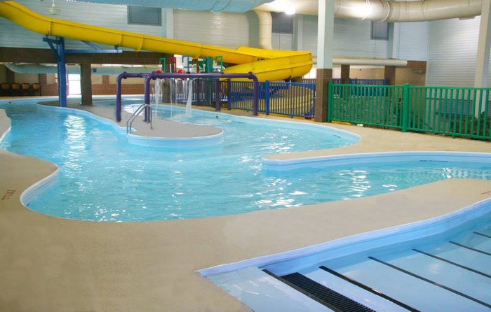 castle-rock-water-park-the-600-foot-indoor-lazy-river-in-missouri-you