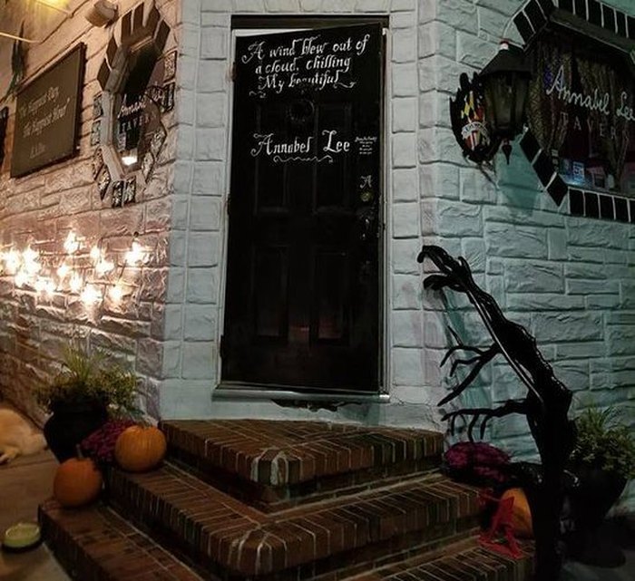 Annabel Lee Tavern Is An Edgar Allan Poe Restaurant In Maryland