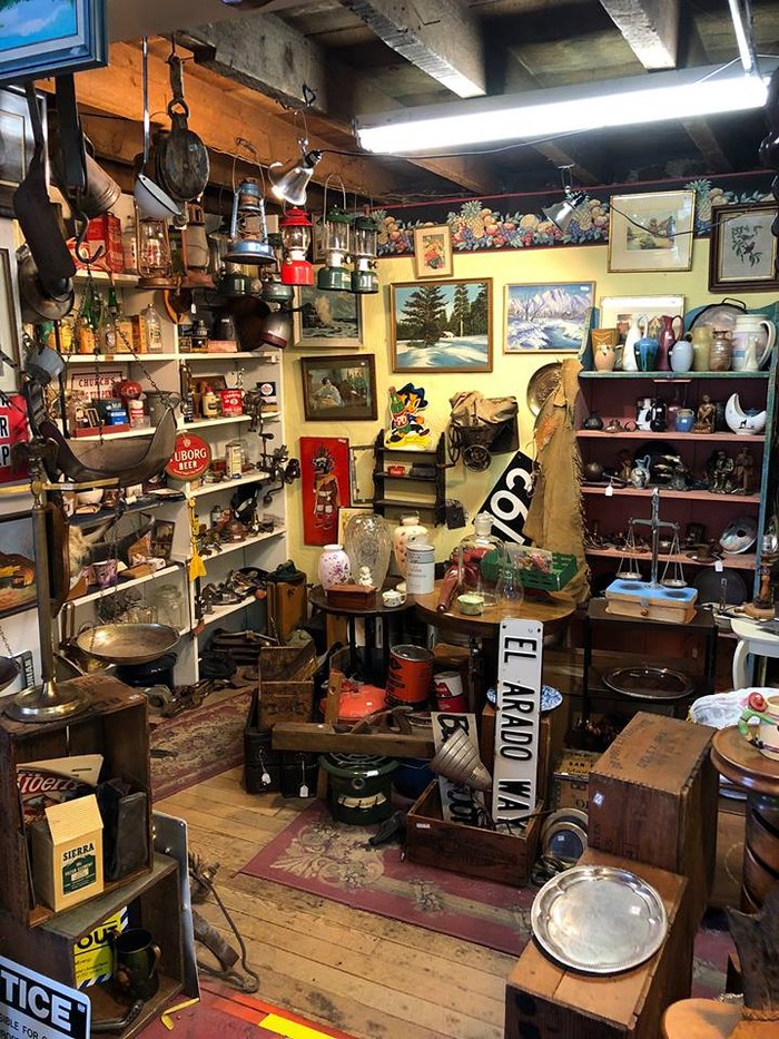 Cheshire Antiques In Nevada Is A Giant Antique Store