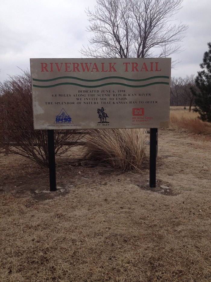 Facilities • Riverwalk/Railtrail Loop