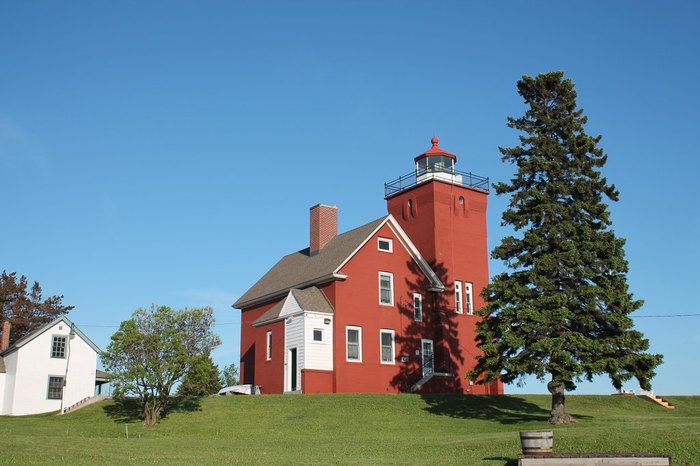 Stay The Night At This Beautiful Minnesota Lighthouse On The North Shore