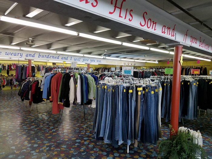 Evansville, Indiana Mall Before & After Pics New Thrift Store ERM