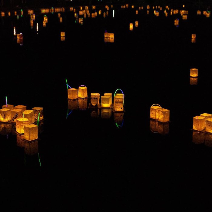 1000 Lights Is Best Water Lantern Festival In Cincinnati