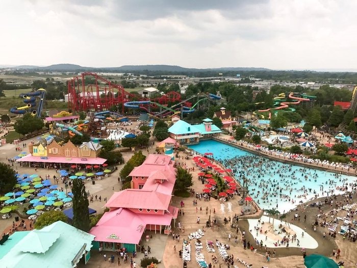 Louisville Tourism on X: Did you know Deep Water Dive at  @KentuckyKingdom's Hurricane Bay is one of the 10 Tallest Body Slides in  the World? 😳 Thrill seekers can climb 12 stories