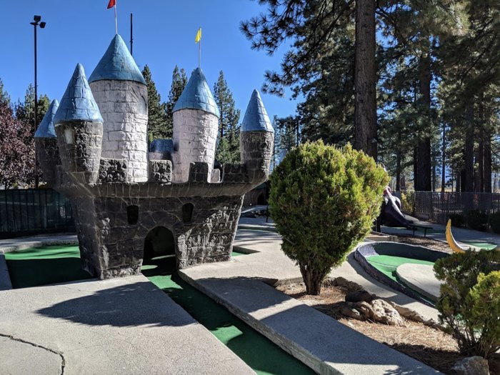 mini golf tours in california