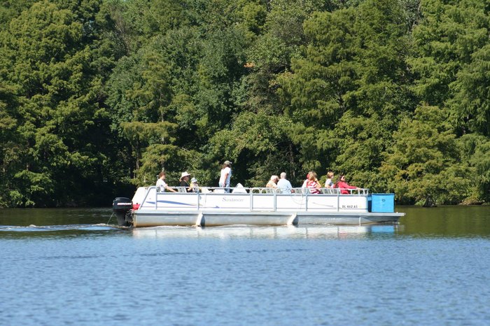 trap pond boat tour