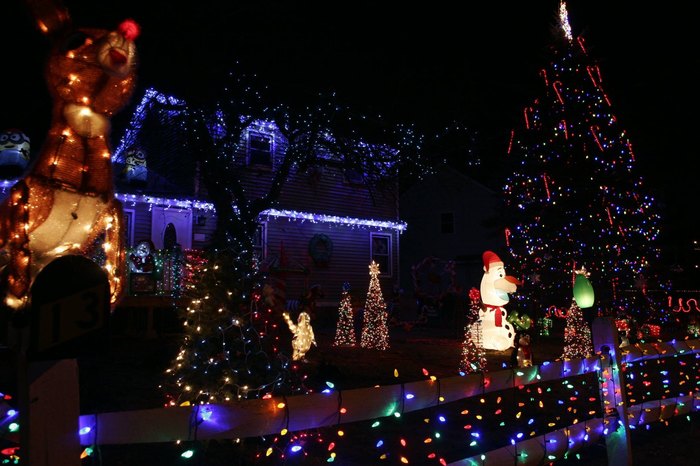 Best Christmas Lights In New Hampshire Are At Country Side Dr