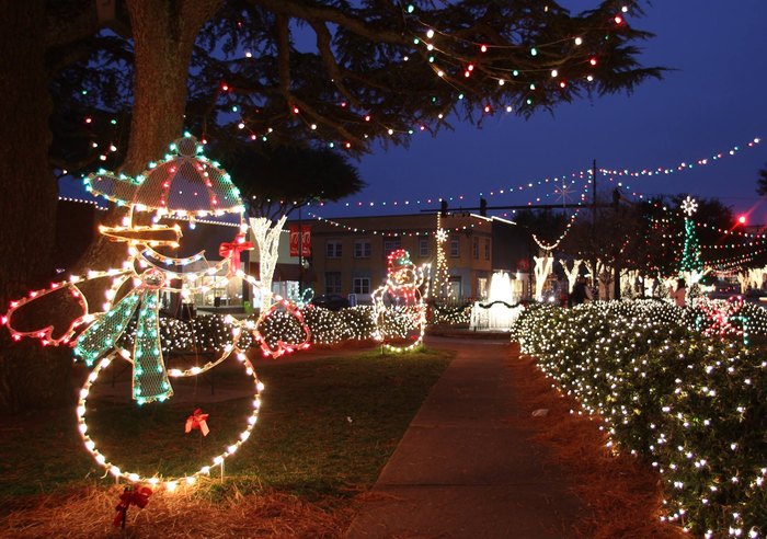 The Forest City Christmas Lights Are The Best In North Carolina