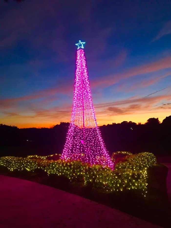 The Christmas House In Inman, South Carolina Is A Marvel