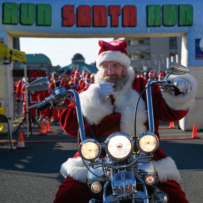 Don't Miss The Asbury Park Santa Run In New Jersey This December
