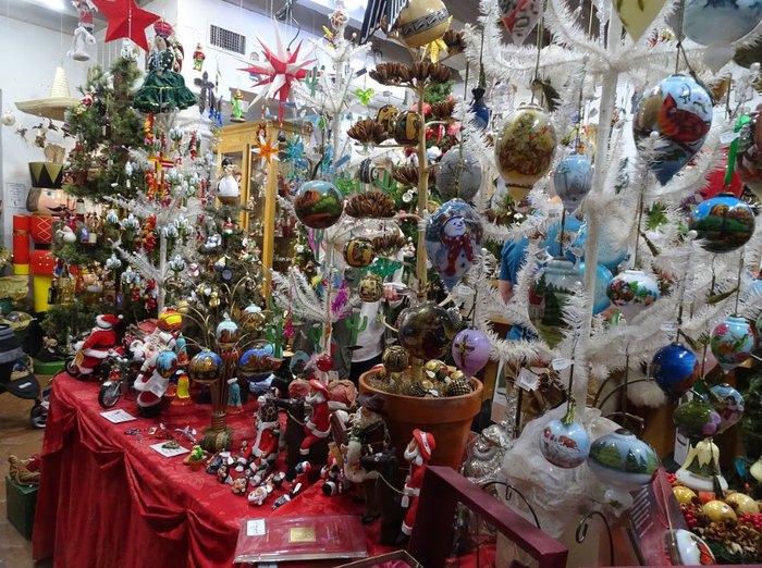 Feliz Navidad Sedona Is A Year-Round Christmas Store In Arizona