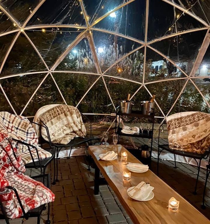 The Igloos At Zisters In Wisconsin Are Perfect For A Cozy Night Out