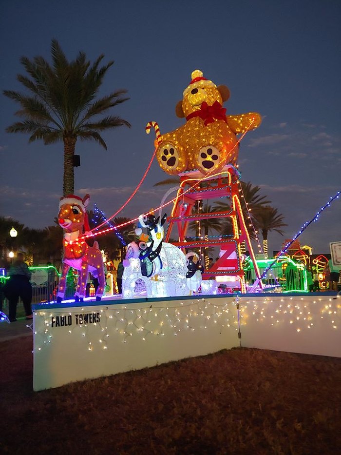 Celebrate Christmas In Florida With Deck The Chairs In Jax