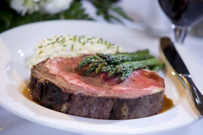 Fred & Steve's Steakhouse Serves Massive Prime Rib In Rhode Island