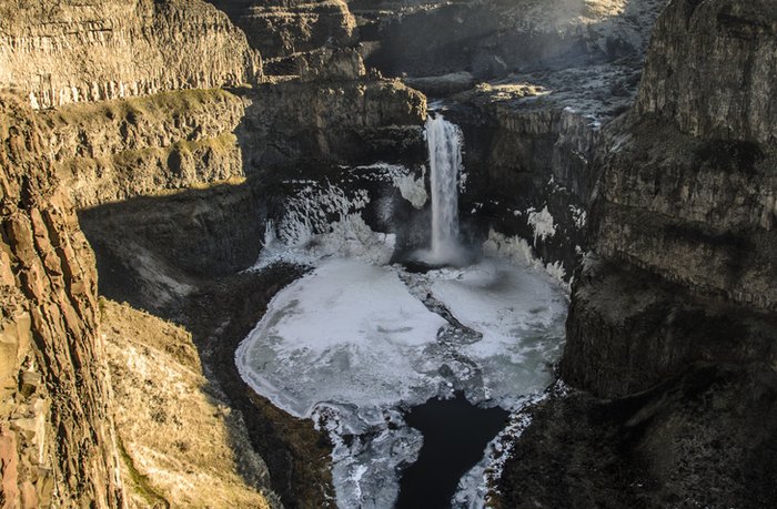 Palouse Falls is one of the tallest waterfalls in Washington, as well as the state's official waterfall.