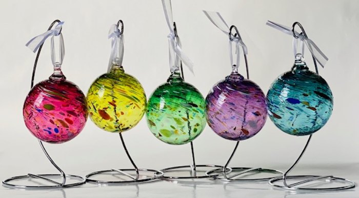 Hand Blown Glass: How to Make Your Glass Blowing Classes Dreams