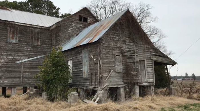 place abandoned farm