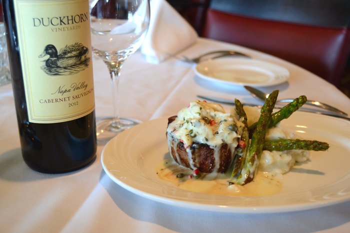 Unforgettable Steakhouse Experience Awaits in Milwaukee ChopHouse