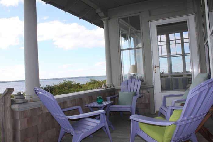 This Getaway In Rhode Island Is A Cottage On Sakonnet Harbor