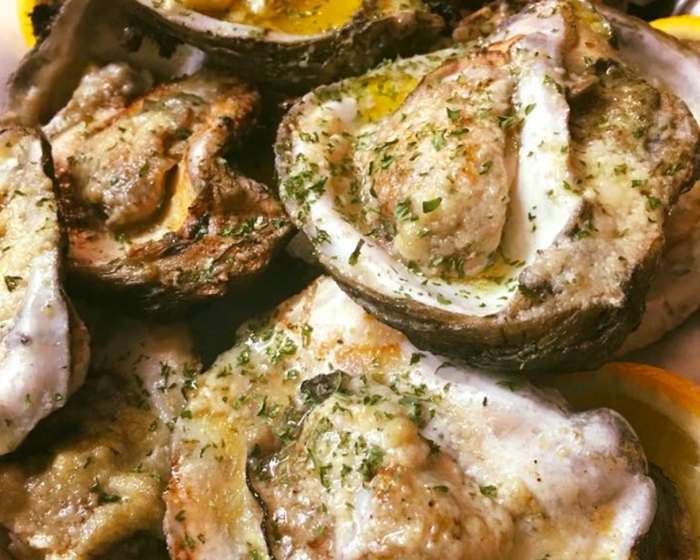 Treat Yourself To A Seafood Platter From These 9 Restaurants In Louisiana